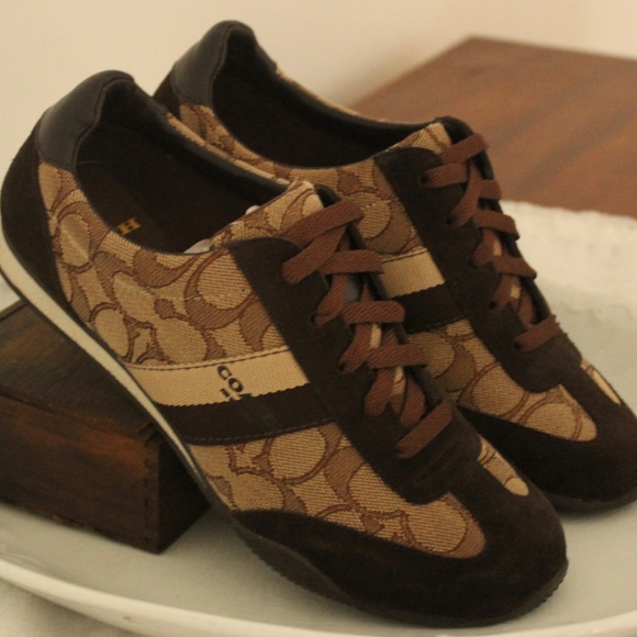 Coach Joss Signature C Brown Canvas Sneaker - Picture 2 of 8